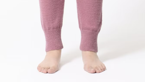 ジョガータイプのパンツ